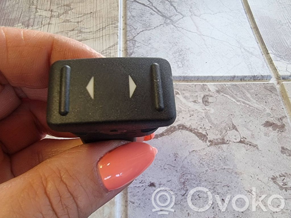 Ford Focus C-MAX Electric window control switch 