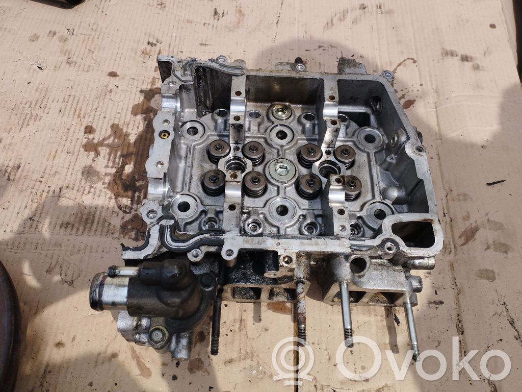 Subaru Forester SH Engine head 