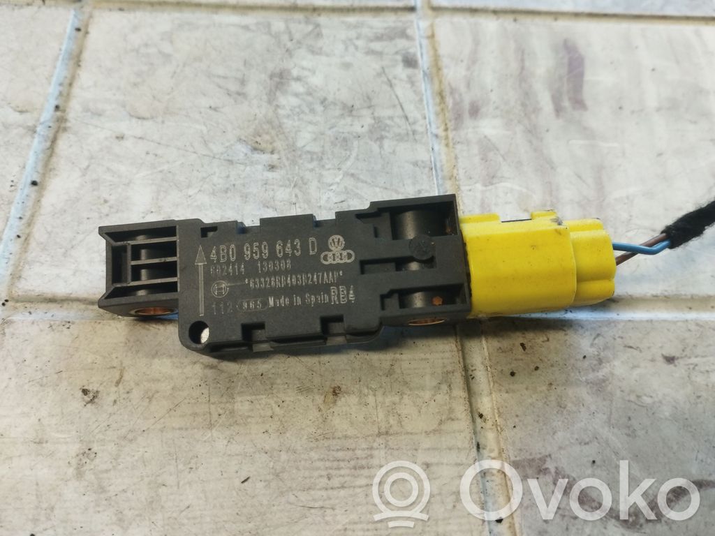 Audi A3 S3 8P Airbag deployment crash/impact sensor 