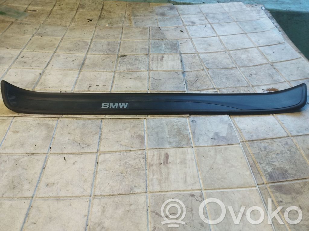 BMW 3 E90 E91 Listwa progowa przednia 