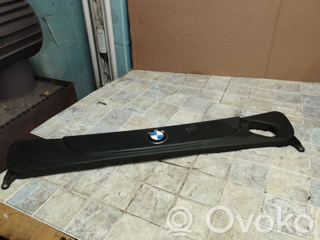 BMW 5 E60 E61 Engine cover (trim) 
