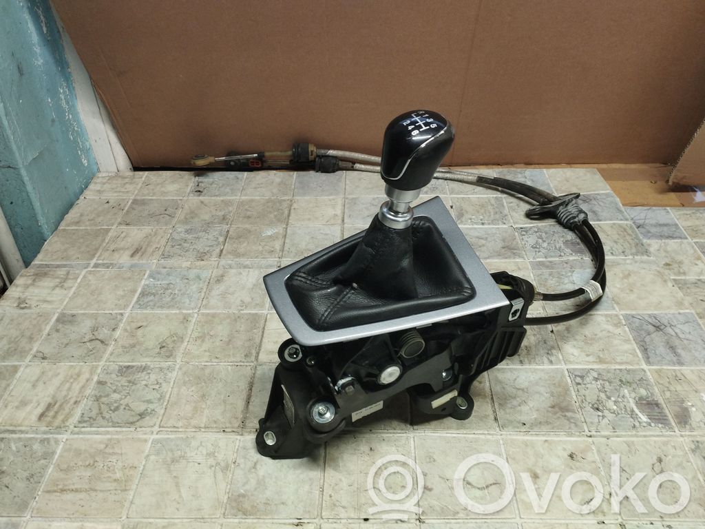 Ford Focus Gear shifter/selector 