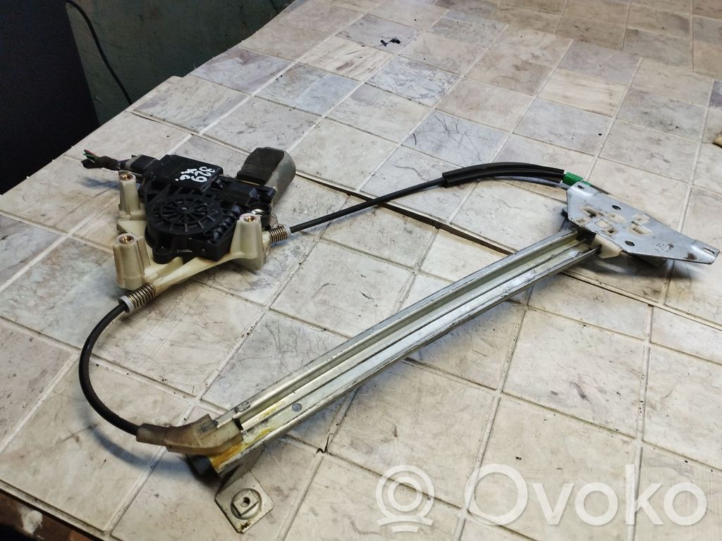 Mitsubishi Space Star Elektryczny podnośnik szyby drzwi tylnych 