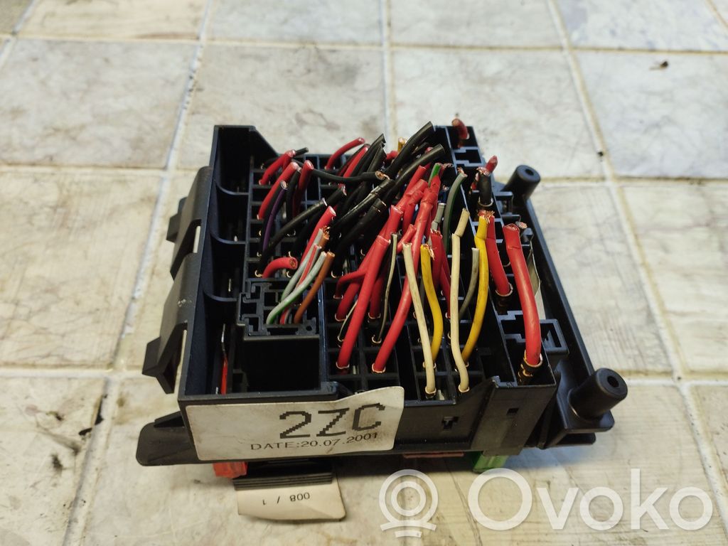 Opel Omega B2 Fuse module 
