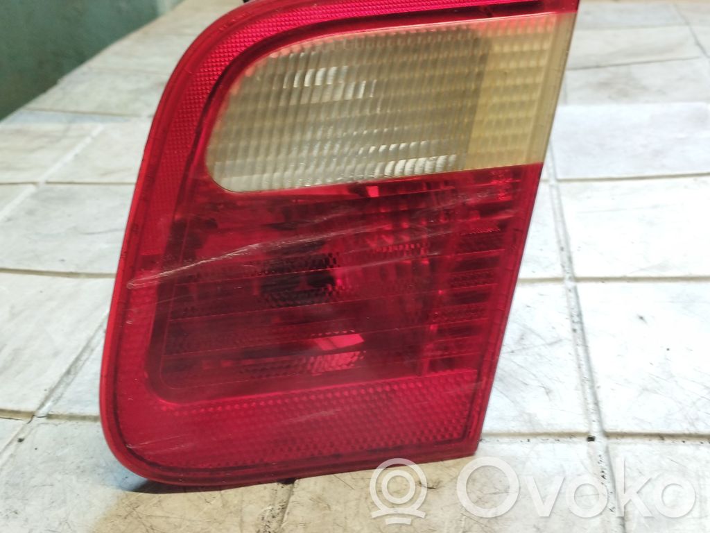 BMW 3 E46 Tailgate rear/tail lights 