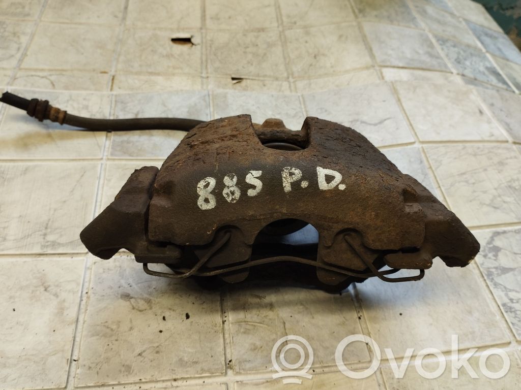 Front brake caliper