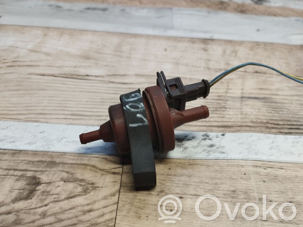 Peugeot 407 Valve vacuum 