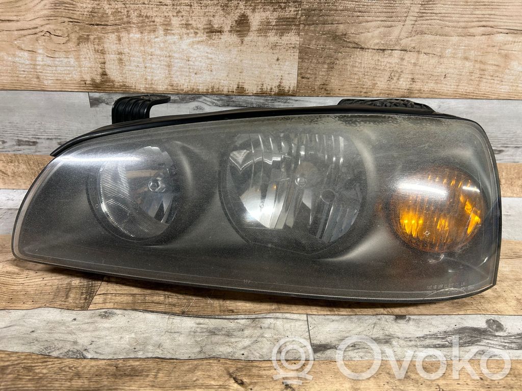 Hyundai Elantra Priekinis žibintas 