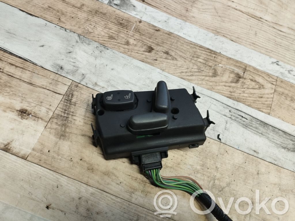 Chrysler Pacifica Seat control switch 