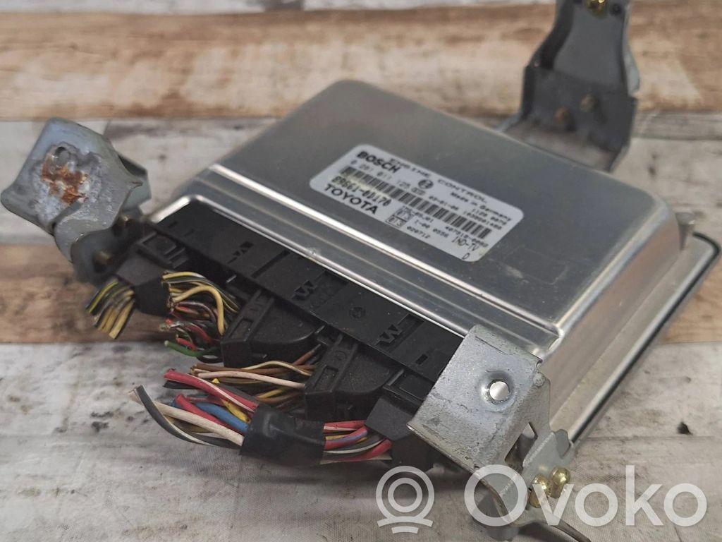 Toyota Yaris Engine control unit/module 