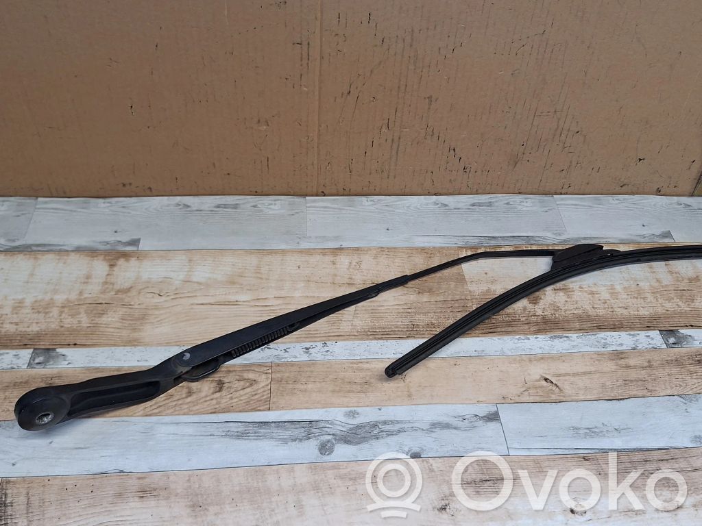 Opel Meriva A Front wiper blade arm 
