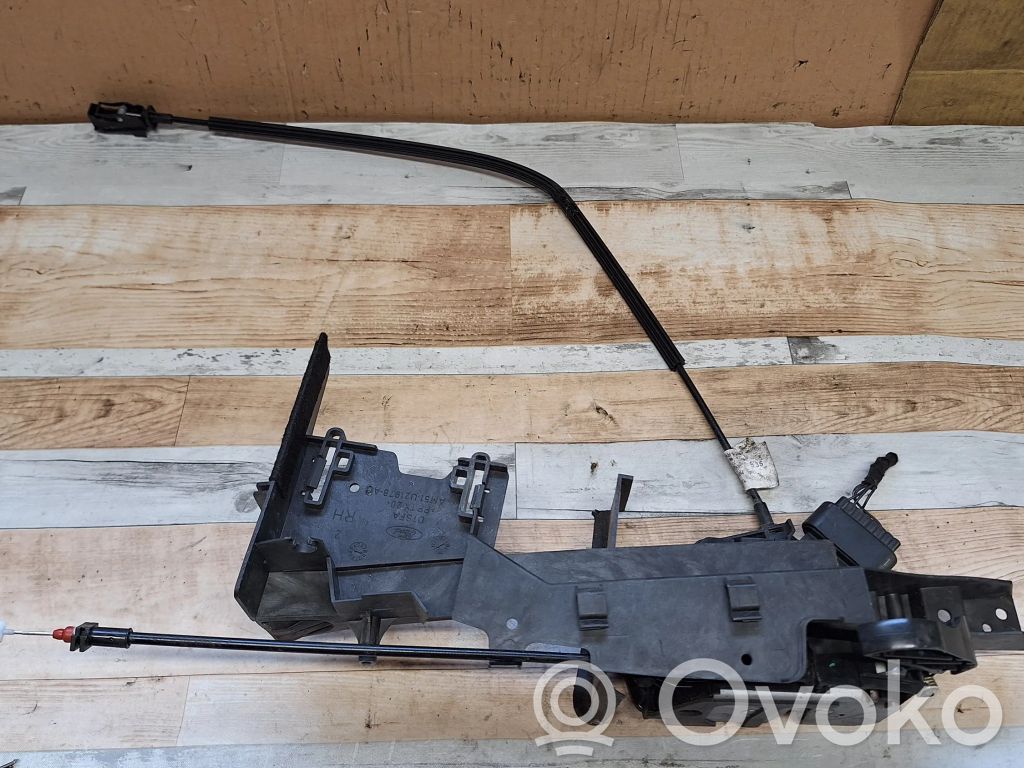 Ford C-MAX II Priekšpusē slēdzene 