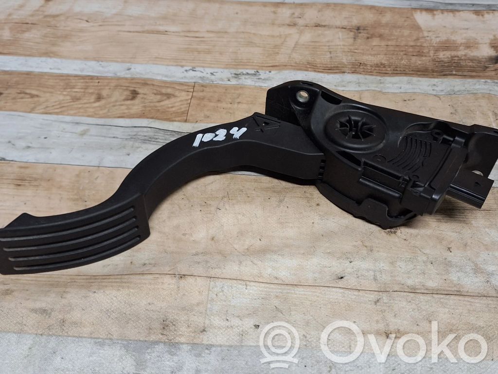 Ford Focus Accelerator throttle pedal 