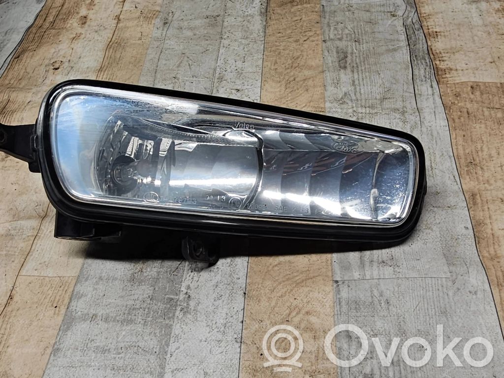 Ford Focus Miglas lukturis priekšā 