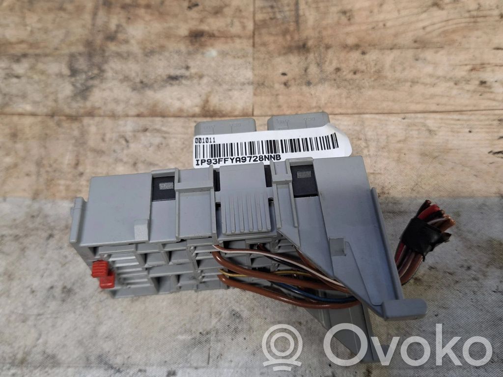 Opel Meriva A Saugiklių blokas 