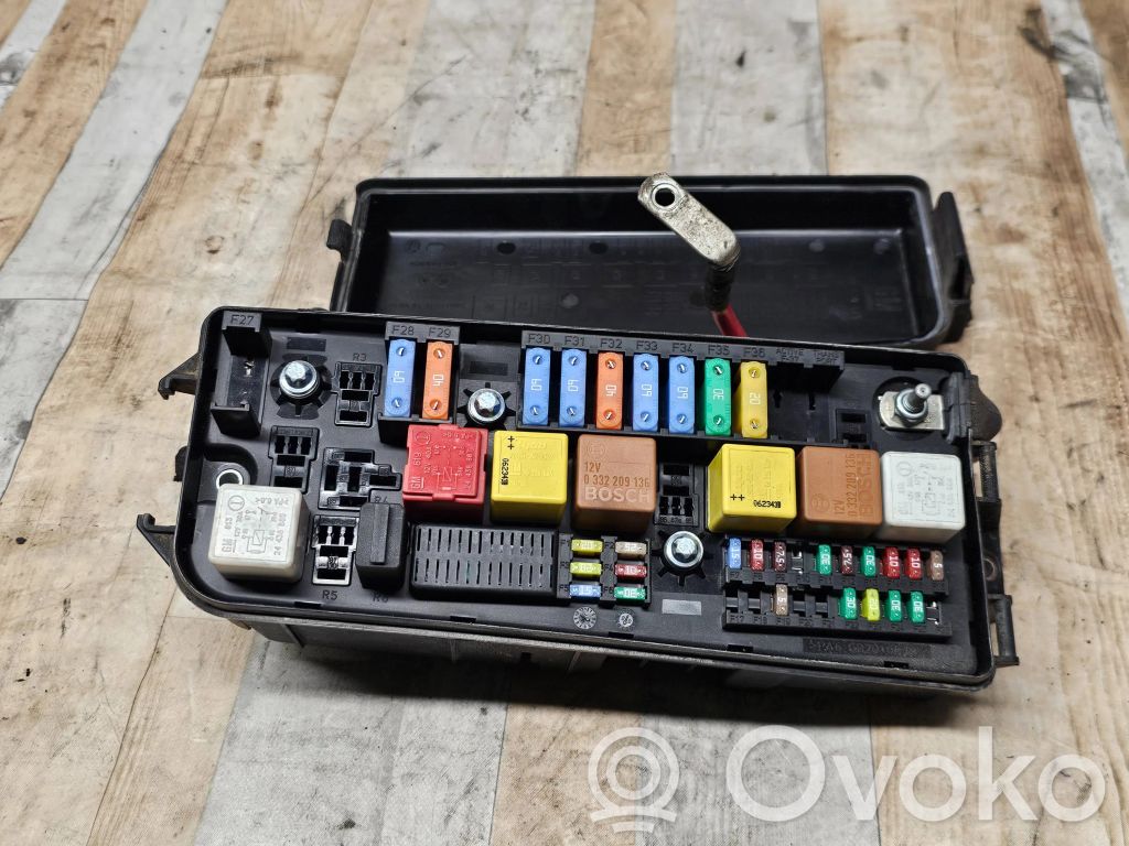Opel Vectra C Fuse module 
