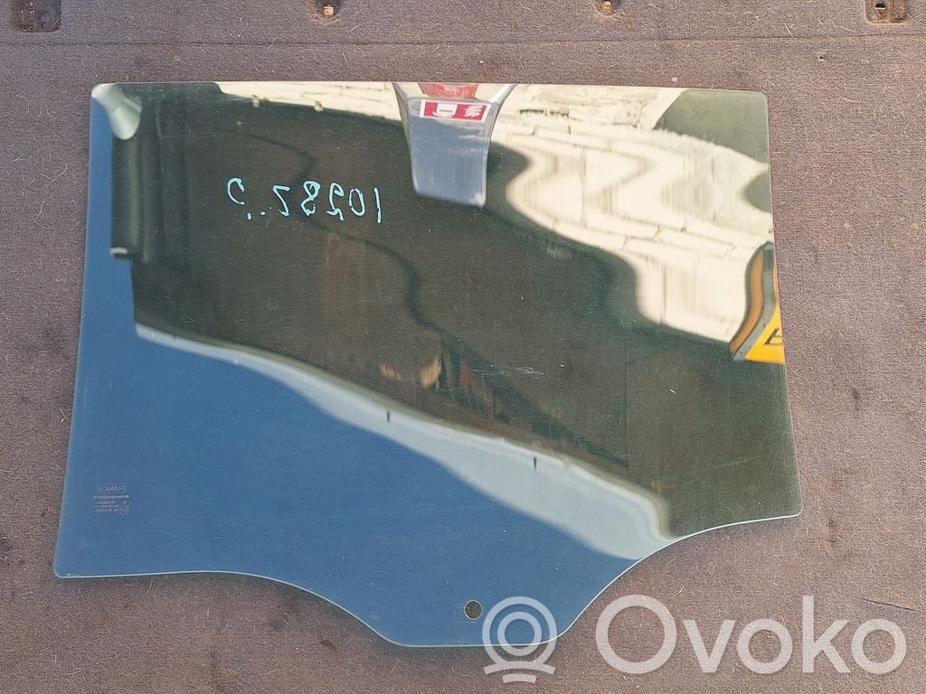 Ford Ranger Rear door window glass 