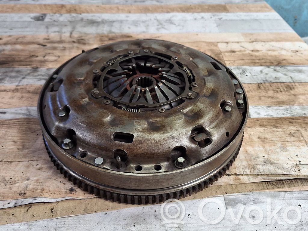 Opel Zafira B Juego de embrague 