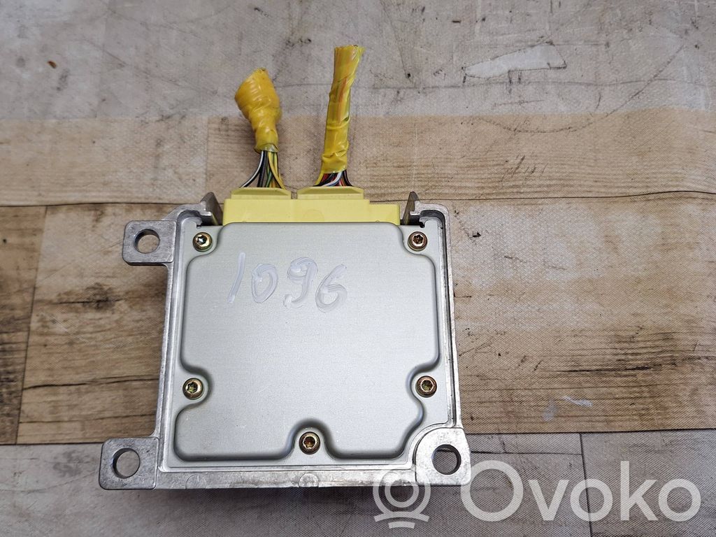 Mitsubishi Space Wagon Airbag control unit/module 