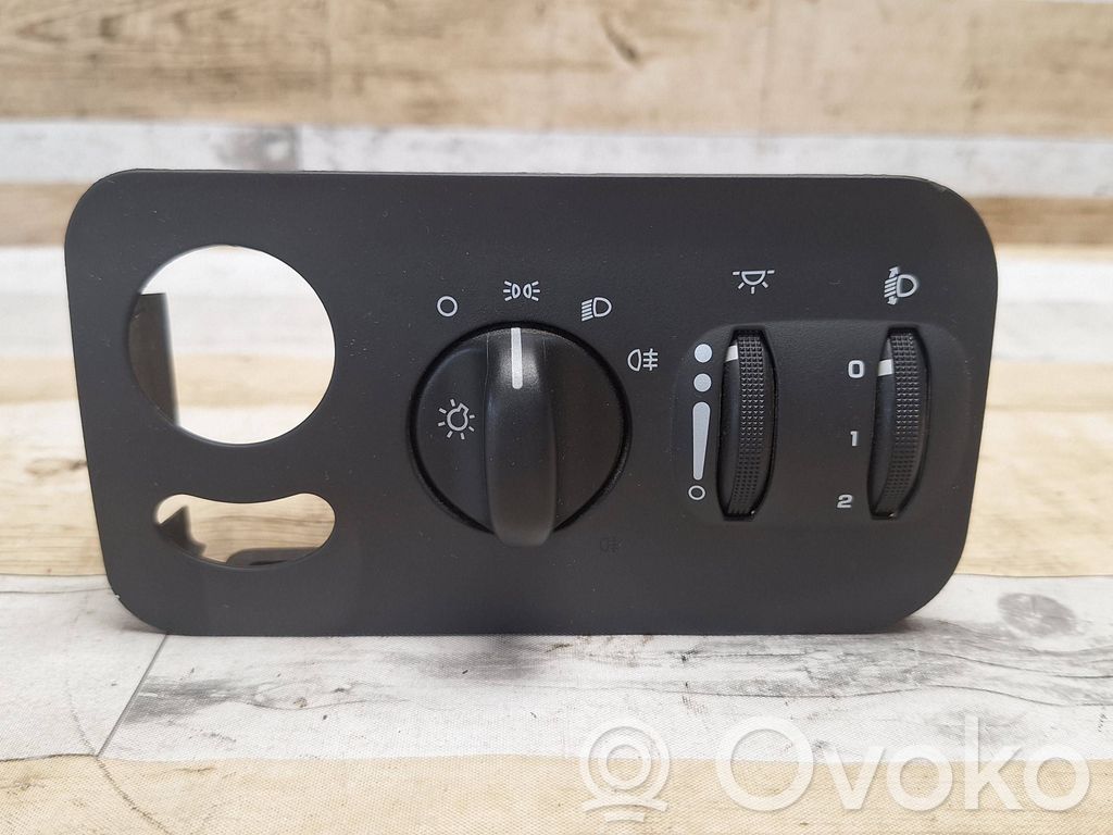 Chrysler Voyager Light switch 