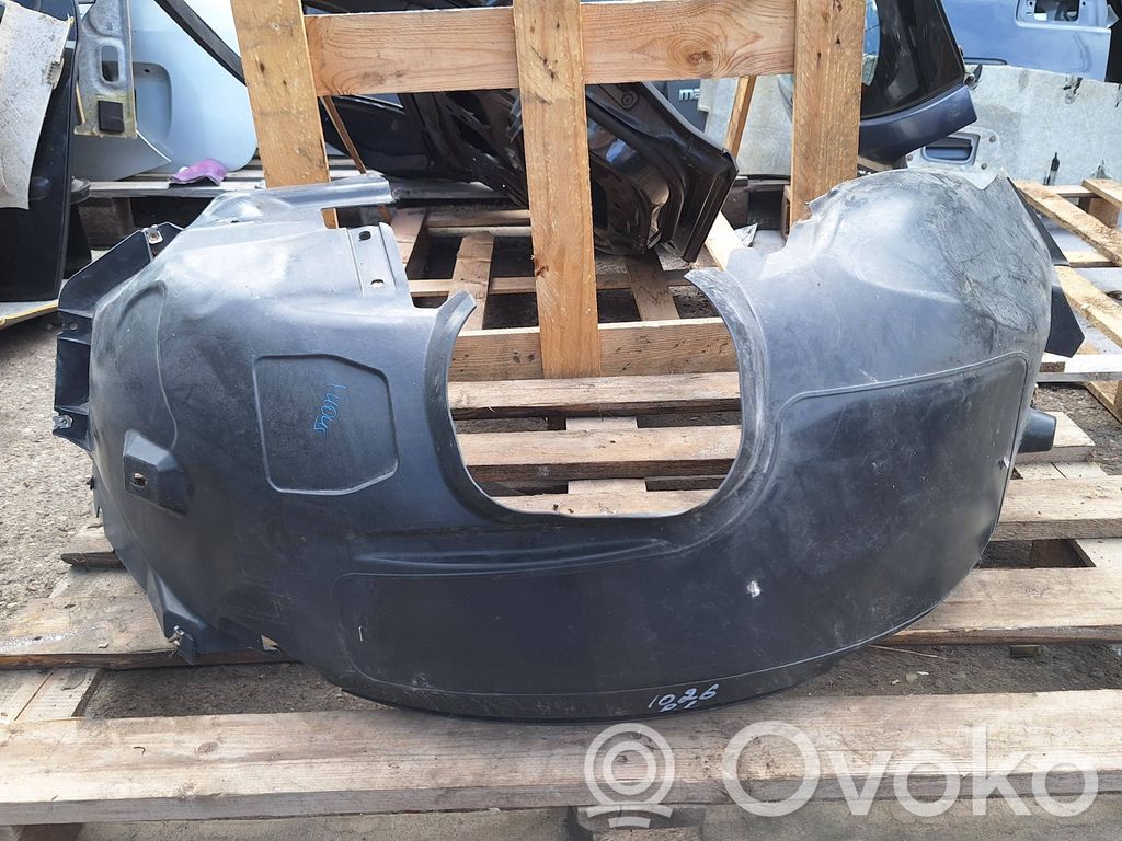 Ford Focus Apakšspārns 