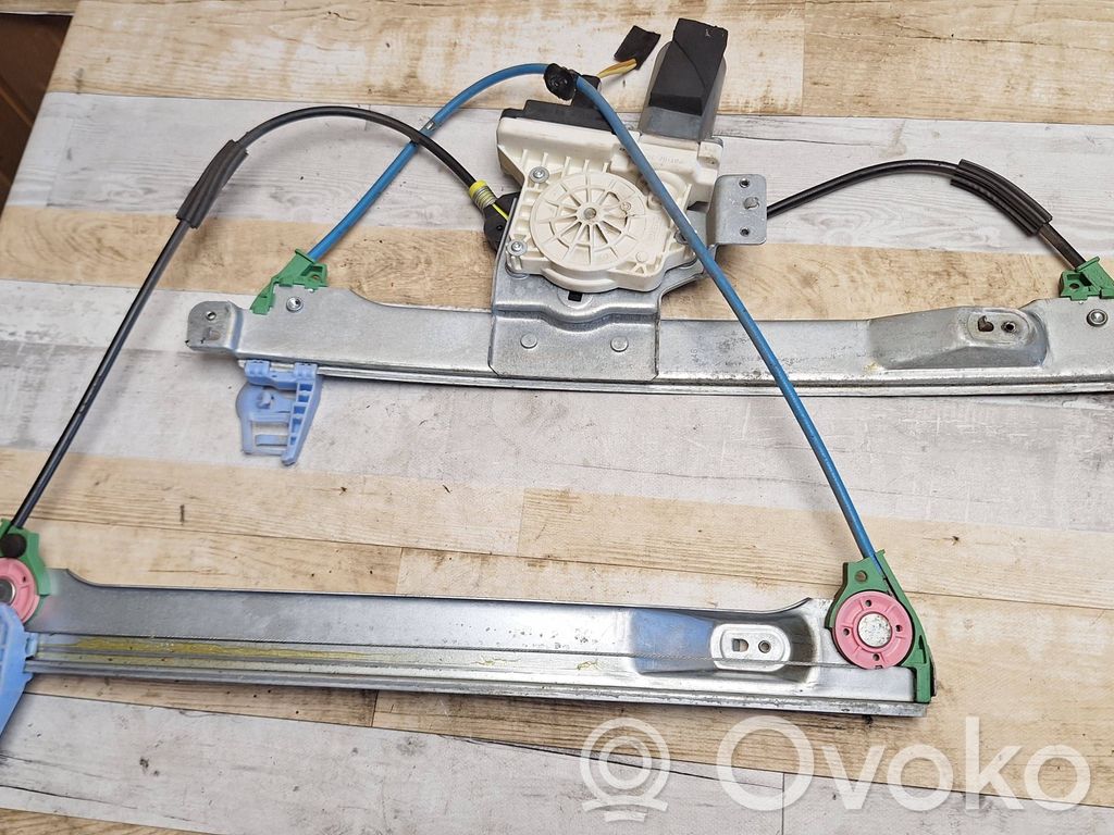 Citroen C2 Front door window regulator with motor 