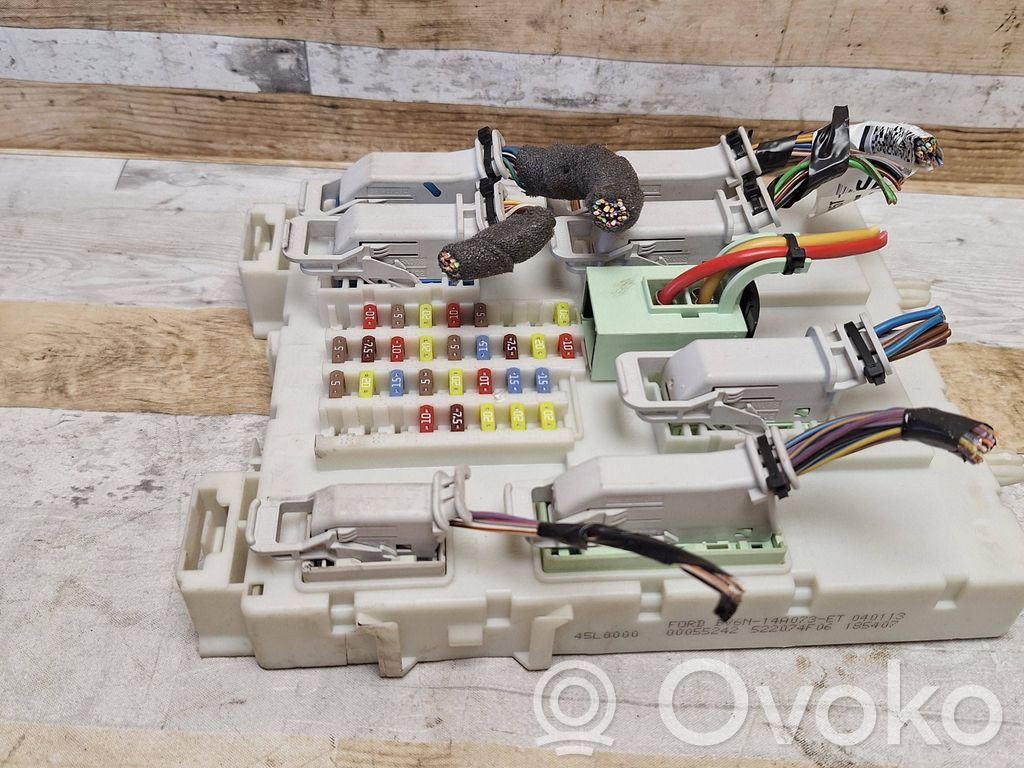 Ford C-MAX II Fuse module 