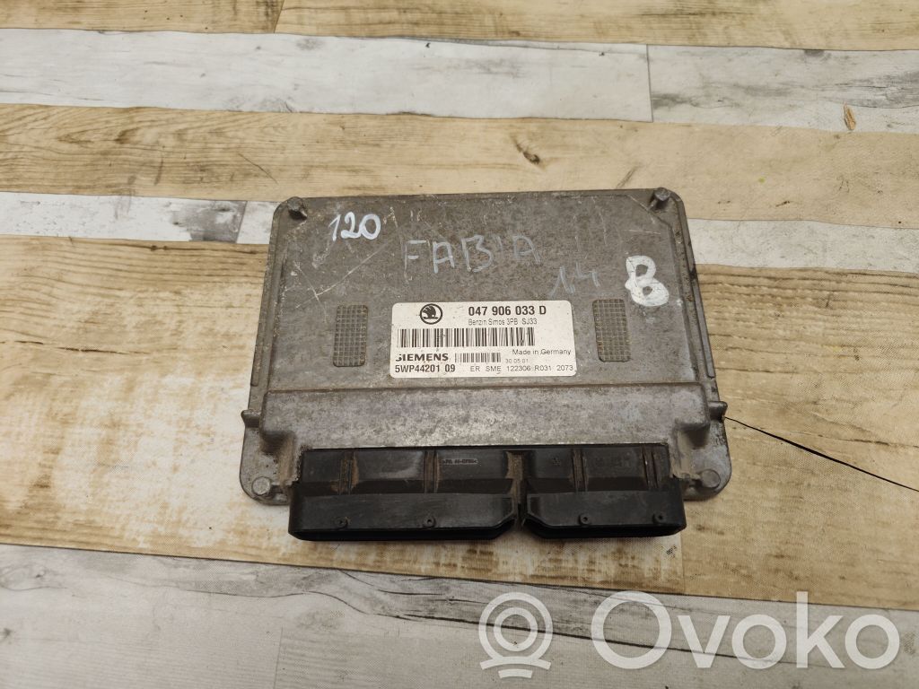 Skoda Fabia Mk1 (6Y) Engine control unit/module 
