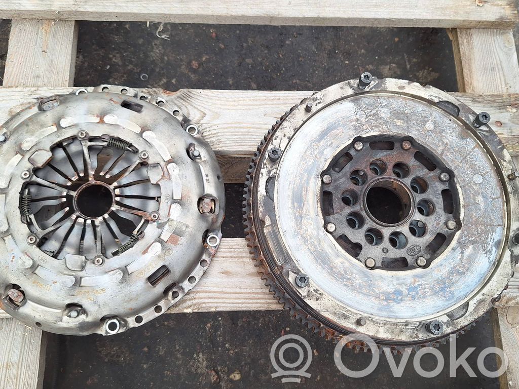 Volvo V60 Sankabos komplektas 