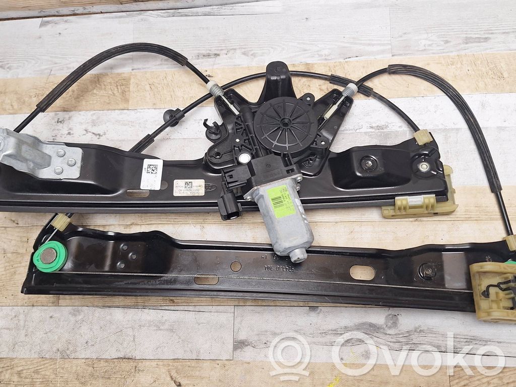 Ford Focus Front door window regulator with motor 