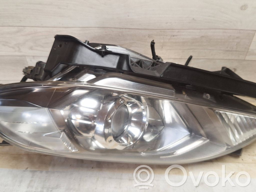 Honda FR-V Headlight/headlamp 