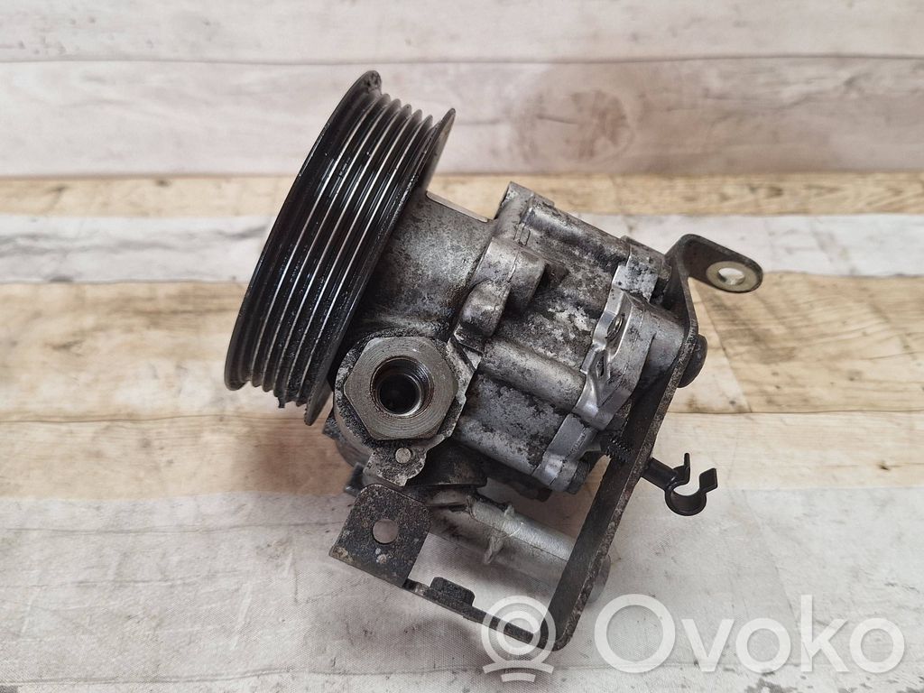 Citroen C5 Ohjaustehostimen pumppu 