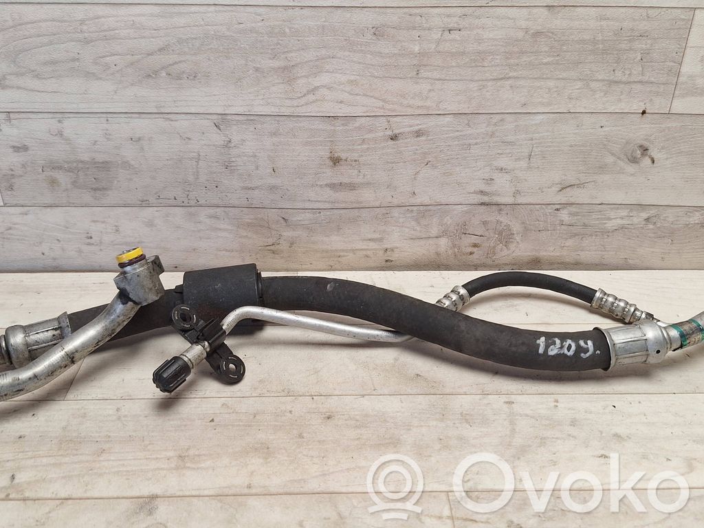 BMW 1 E81 E87 Air conditioning (A/C) pipe/hose 