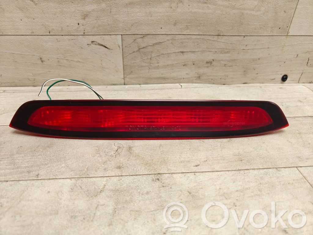 Toyota Corolla Verso E121 Third/center stoplight 