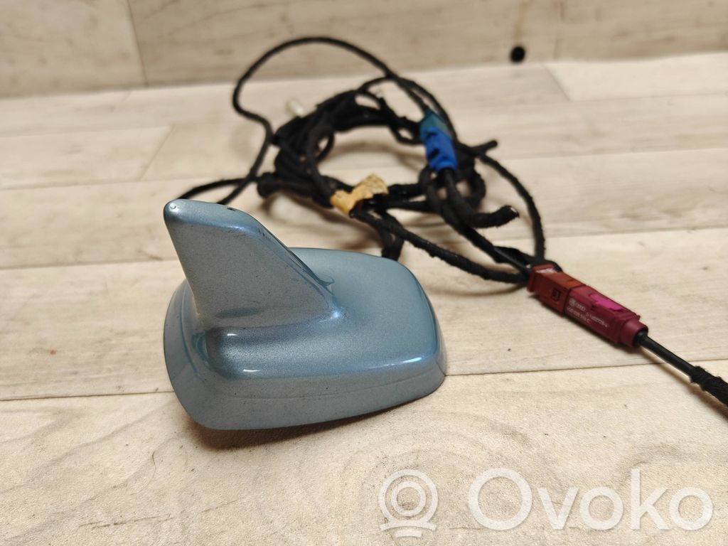 Audi A6 S6 C6 4F GPS-pystyantenni 