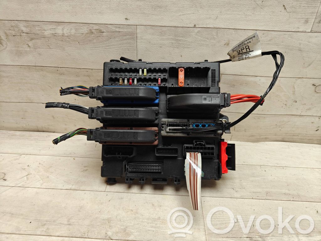 Opel Vectra C Fuse module 