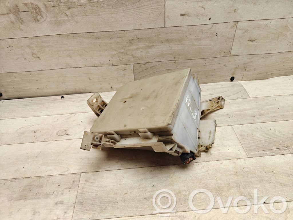 Nissan Note (E11) Fuse module 