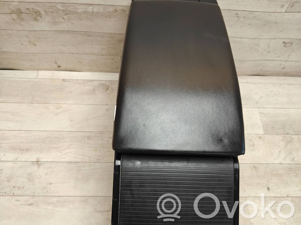 Volvo V70 Reposabrazos 