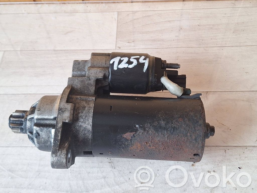 Volkswagen Golf V Motor de arranque 