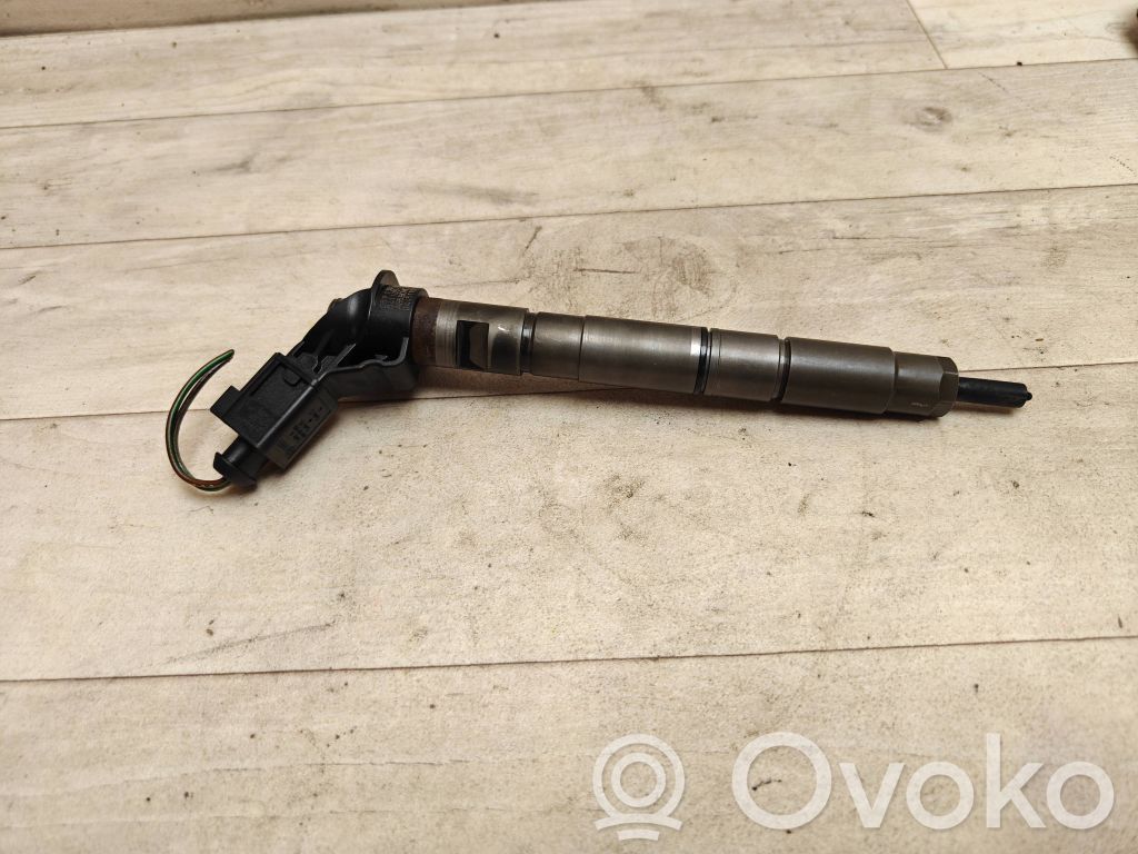 Audi A6 S6 C6 4F Polttoainesuutin 