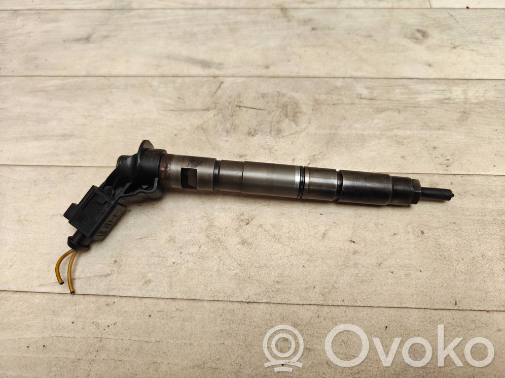 Audi A6 S6 C6 4F Polttoainesuutin 