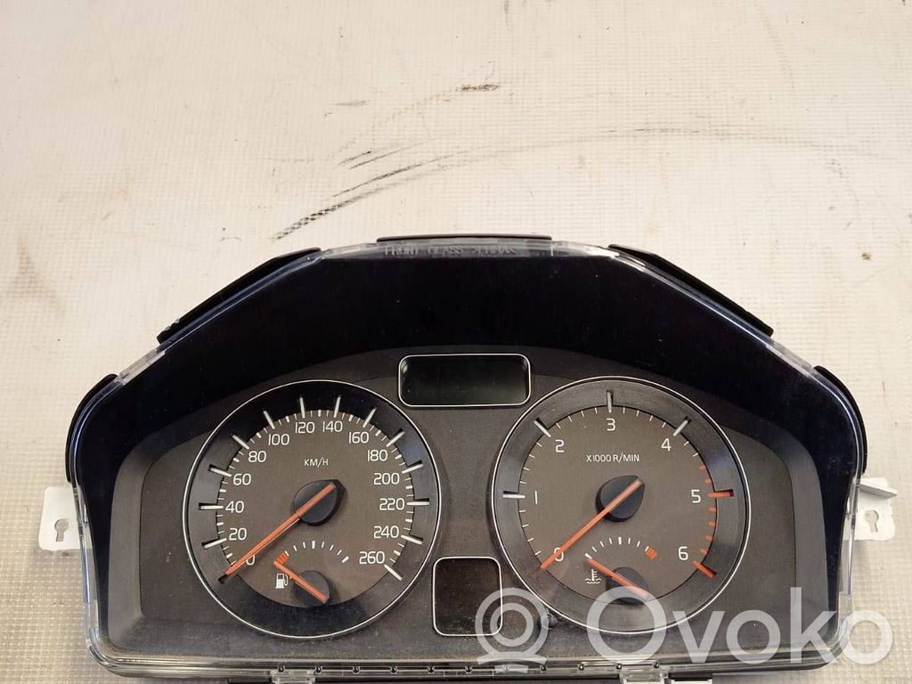 Volvo V50 Speedometer (instrument cluster) 