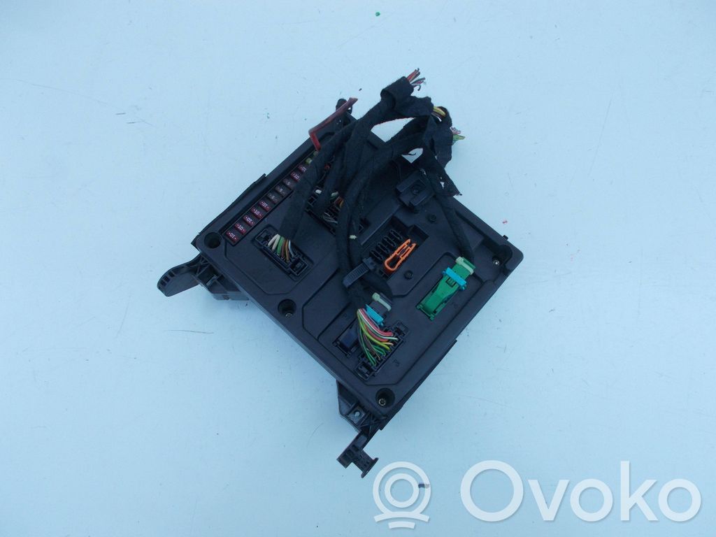 Ford Galaxy Fuse module 