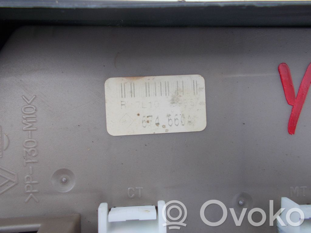 Renault Clio III Módulo de fusible 