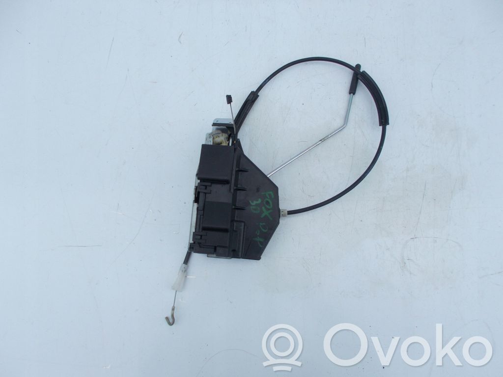 Volkswagen Fox Priekšpusē slēdzene 