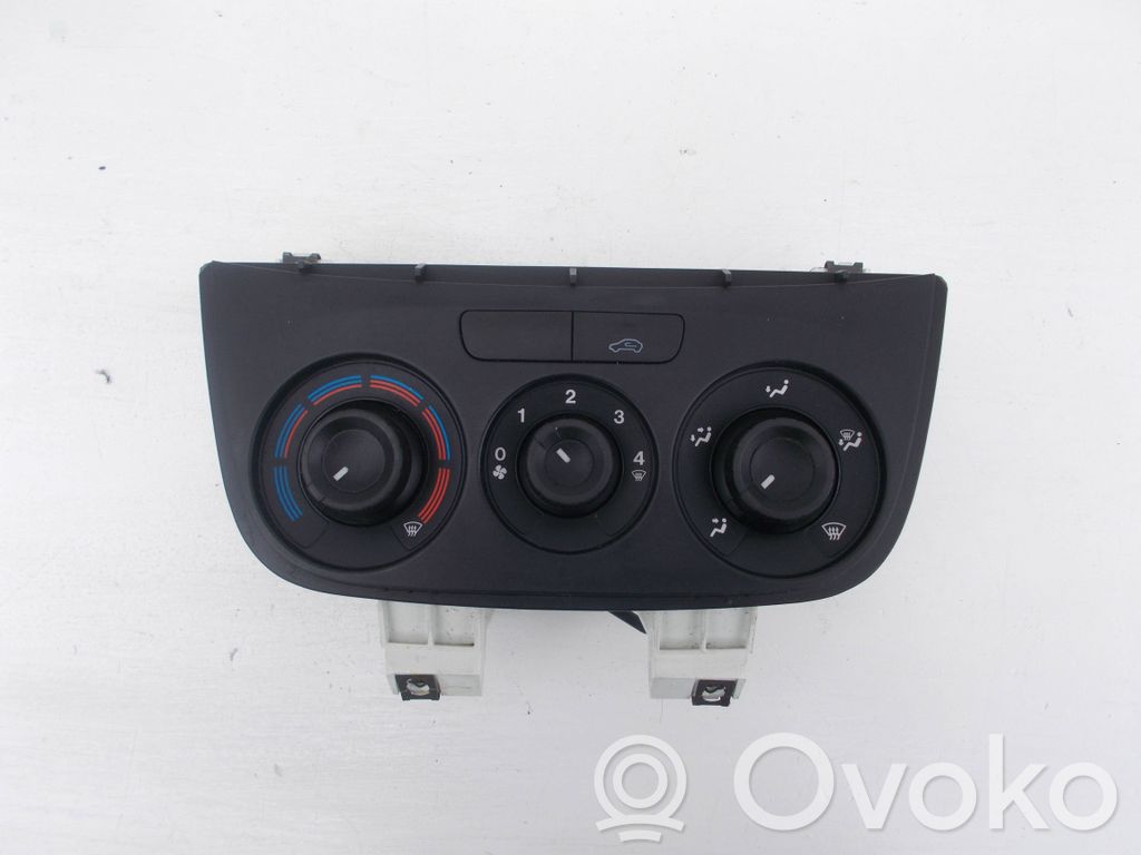 Opel Combo D Climate control unit 