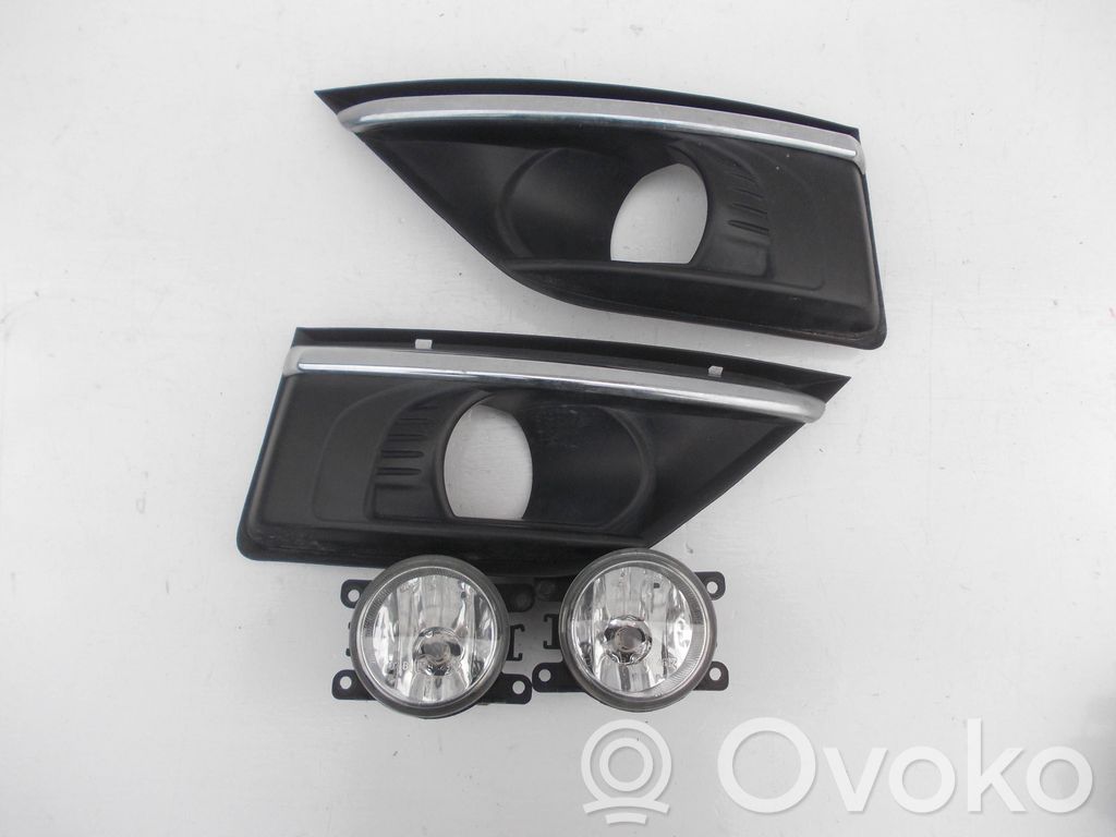 Citroen C4 Grand Picasso Grilă/ornament proiector ceață față 