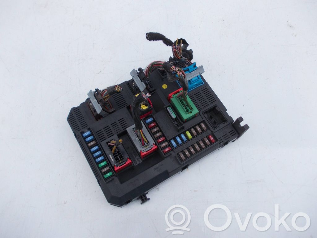 Peugeot 208 I Drošinātāju bloks 
