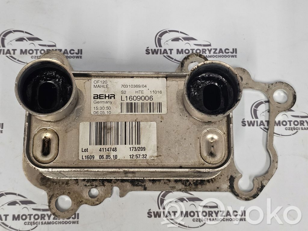 BMW 1 E81 E87 Öljynsuodattimen kannake 