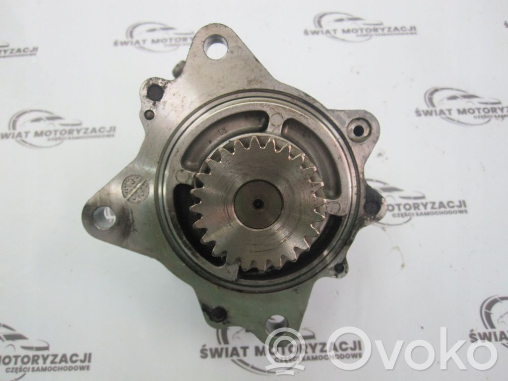 Opel Monterey Vacuum pump 